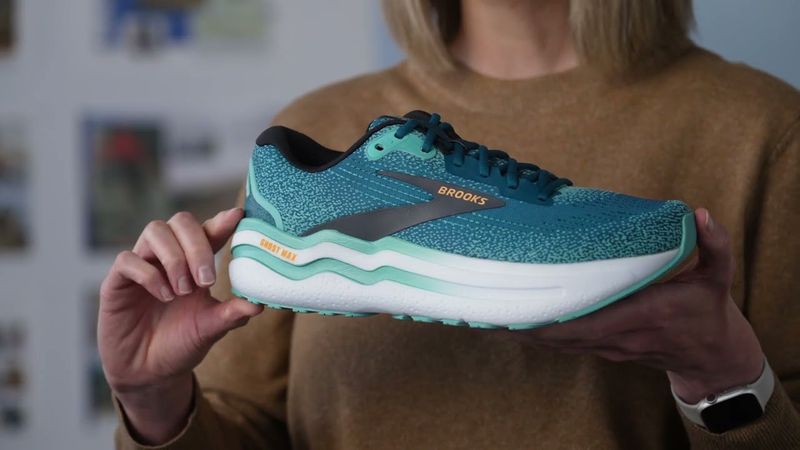 Brooks Ghost Max 2