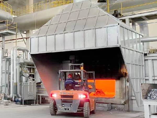 Hot aluminum dross
