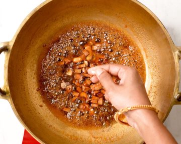 Add cashews, coconut, pacha karpooram to aravana payasam