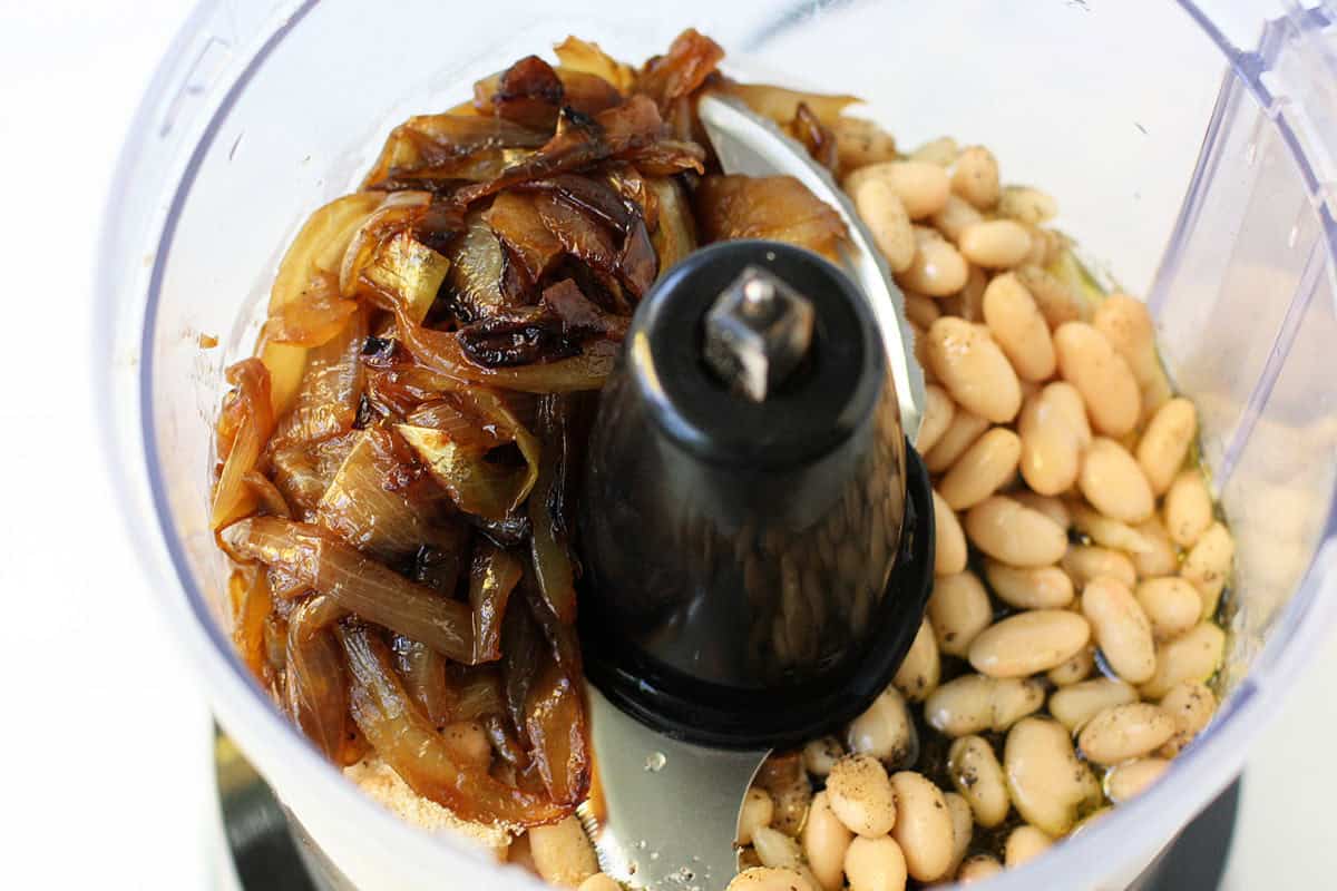 beans and onions in food processor