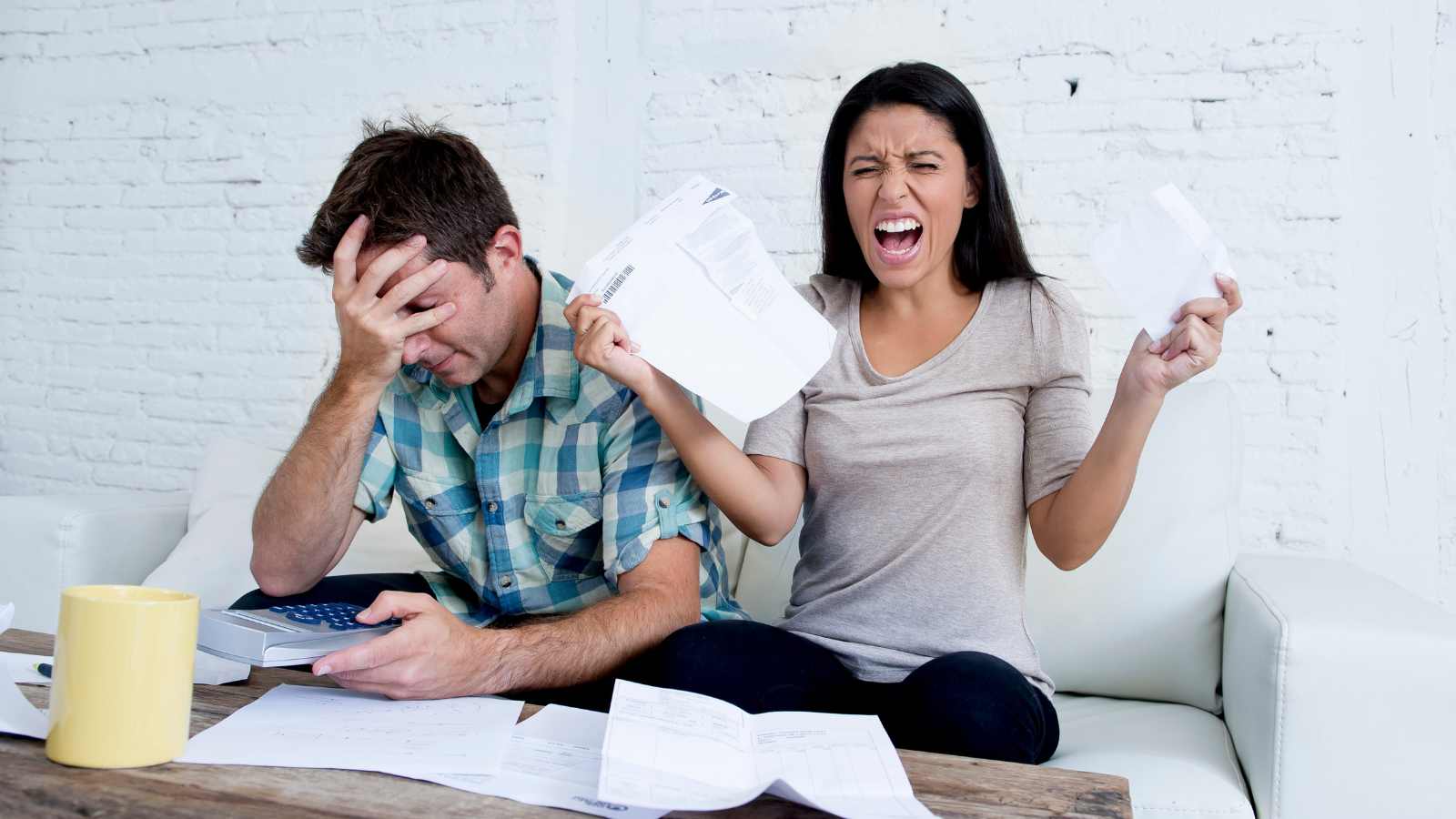 Ways income differences secretly kill your relationship