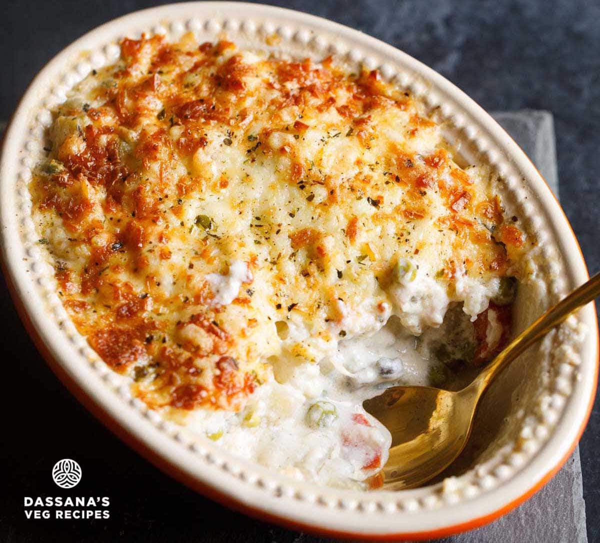 Creamy veg au gratin with cheese.