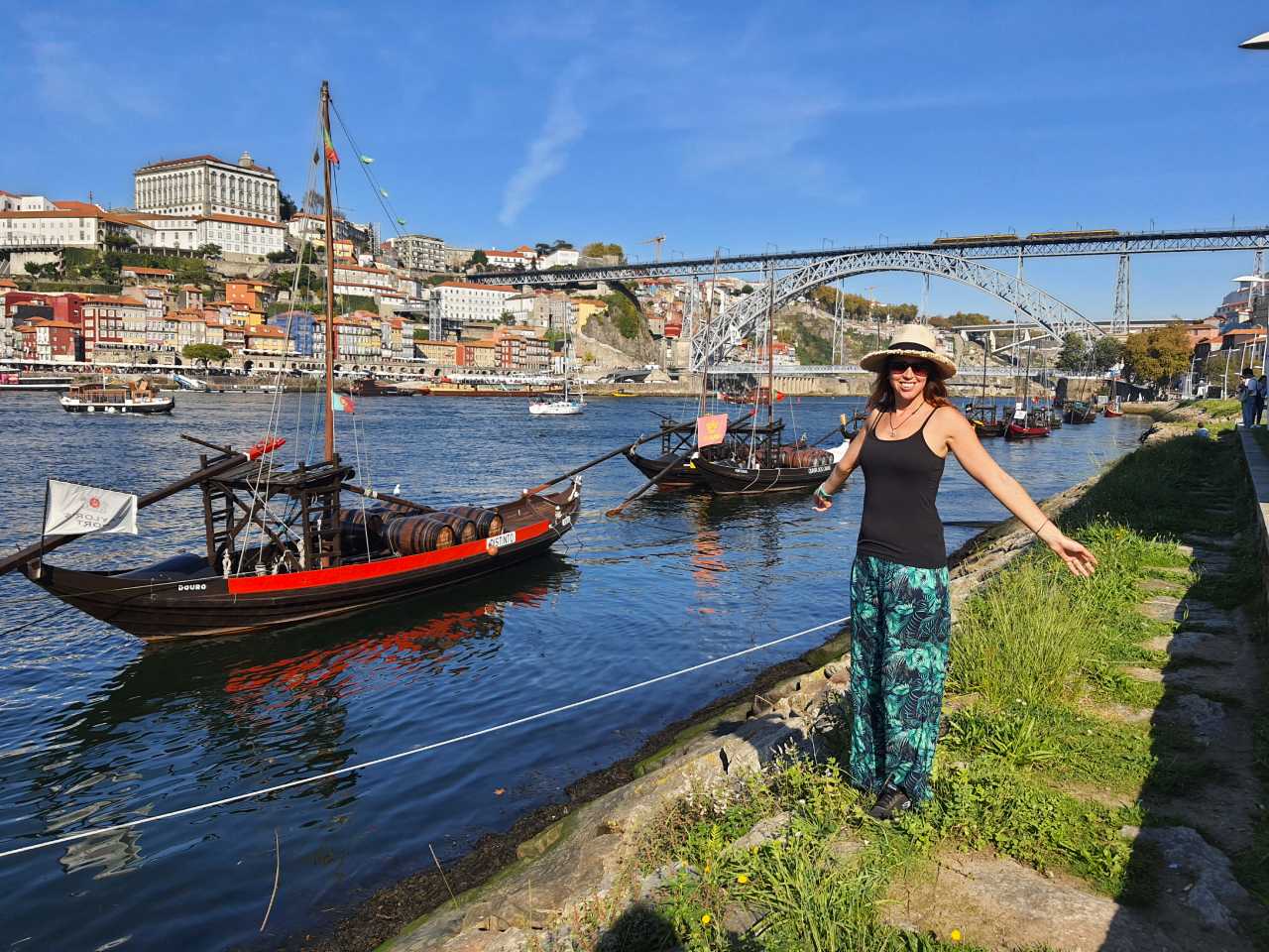 Anna in villa de gaia porto portugal