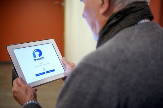 Bank-id och äldre ett problem för många.