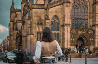 Travel tips, places to eat and map for one-day in Edinburgh.