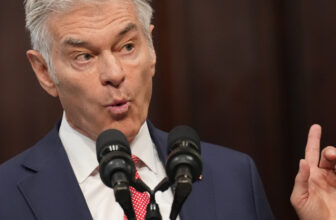 Dr. Oz shrugs off latest measles deaths