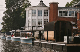 The Mitre Hampton Court Review