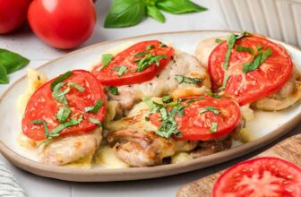 Keto Caprese Chicken – All Day I Dream About Food
