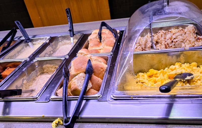 Friendly Service and Quick Buffet Lines