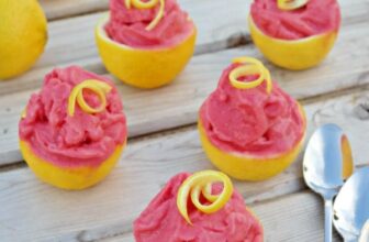 Strawberry Frozen Yogurt Recipe [In Lemon Cups]