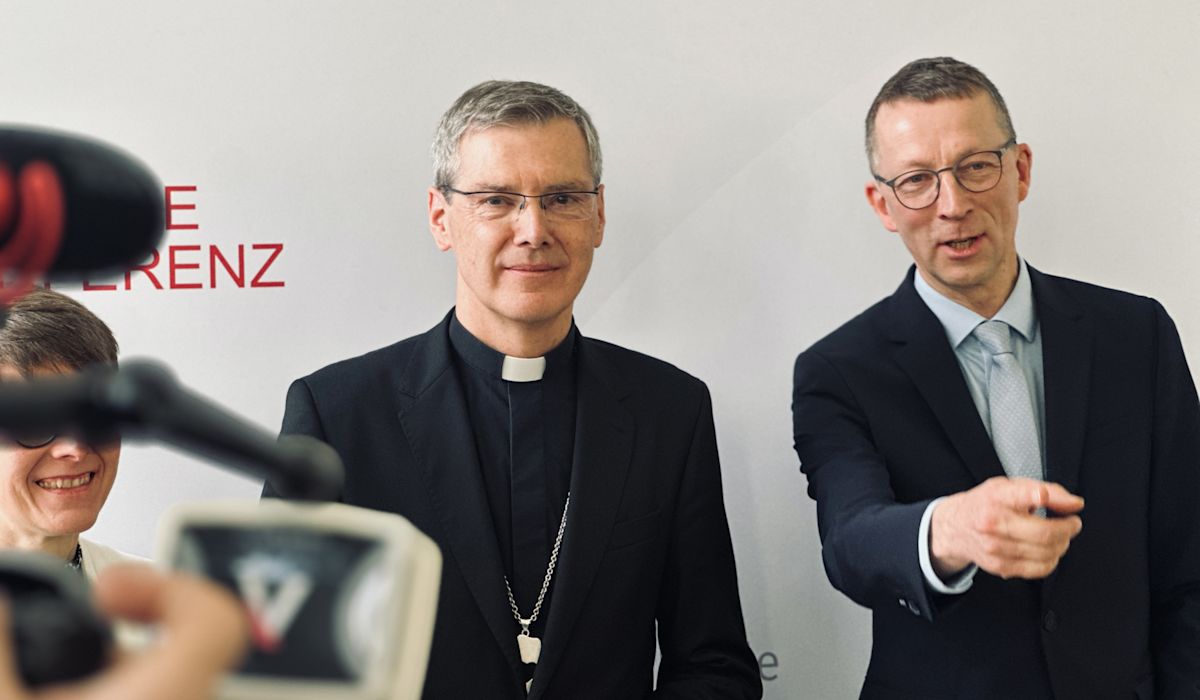 Press spokesman Matthias Kopp (right) introduces the newly elected president of the German Bishops’ Conference, Bishop Heiner Wilmer, in Würzburg, Germany, on Feb. 24, 2026. | Credit: Rudolf Gehrig/CNA Deutsch