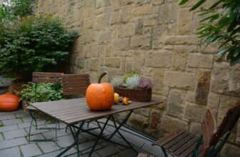 Incorporating Natural Stone Features into Your Garden and Home