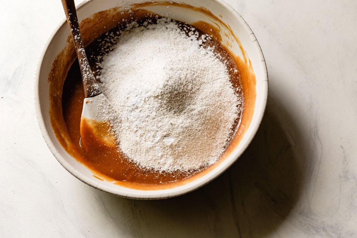 flours sifted in