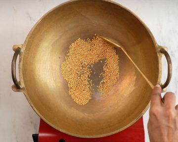 roasted Moong dal