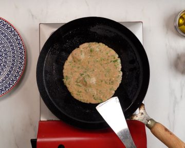 cook rajgira paratha