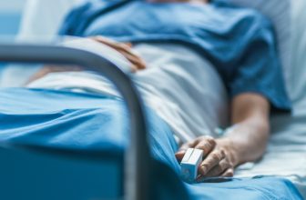 4 Reasons Why God Doesn’t Always Answer Prayers for Healing