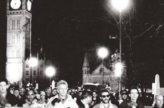 After 82: The Untold Story of the AIDS Crisis in the UK (Documentary)