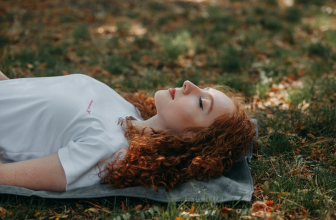 Feeling the Shift? 7 Autumn Rituals Every Old Soul & Empath Needs Right Now