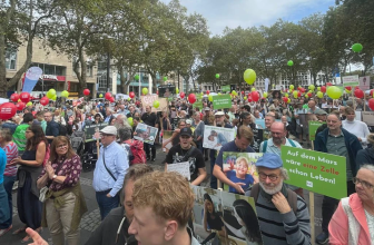 Thousands march for life in Berlin and Cologne amid paint attack