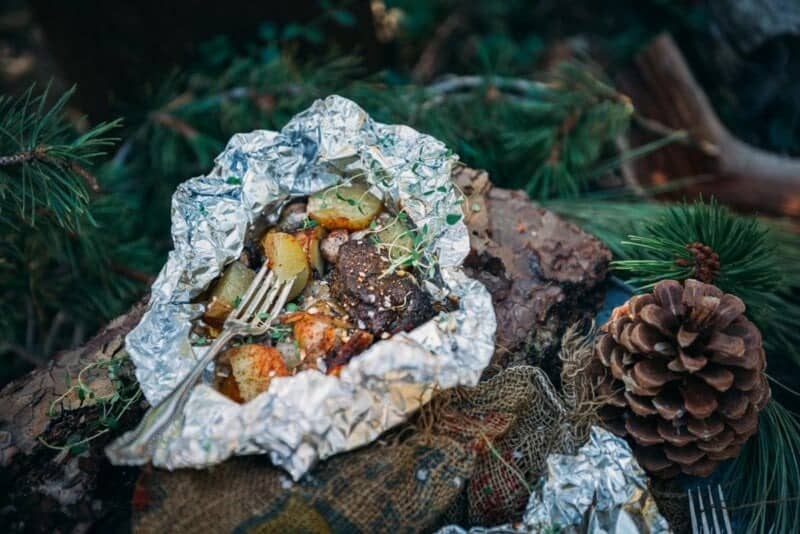 Garlic Steak and Potato Foil Packs