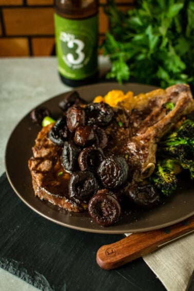 Easy Red Wine and Shallot Pan Sauce for Steaks | Kita Roberts GirlCarnivore.com