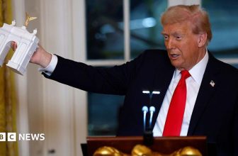 Trump says his triumphal arch will become a military ammunition complex