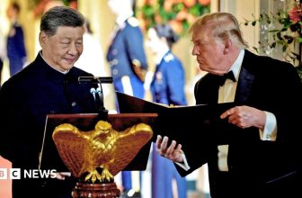 US and China must act as responsible powers together, Xi says as Trump toasts friendship at state dinner