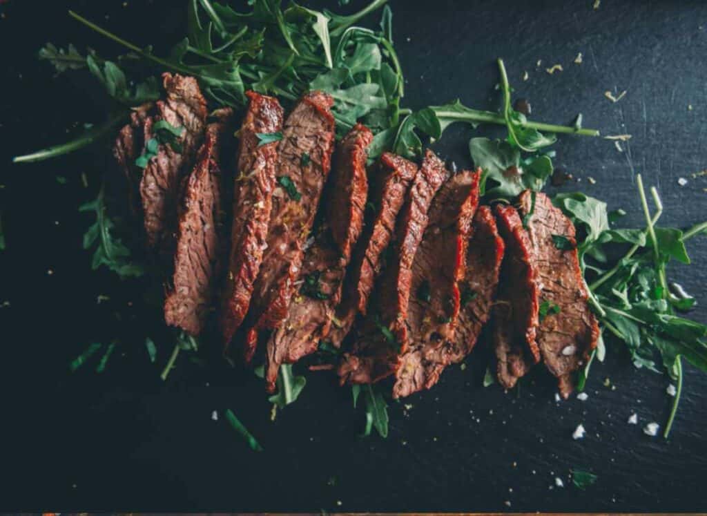 Sliced bavette steak.