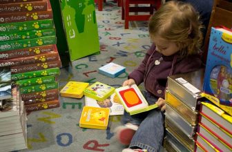 Book Lovers May Have a Lower Risk of Alzheimer’s, Study Finds