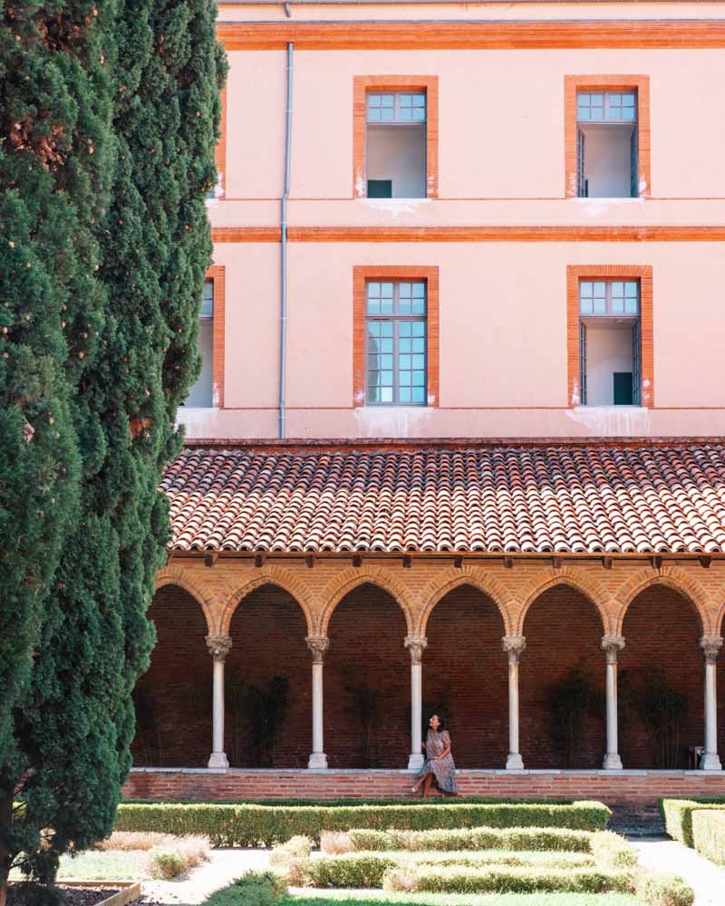 Couvent des Jacobins cloisters and garden in Toulouse