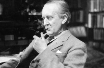 Tolkien receives England’s supreme literary accolade