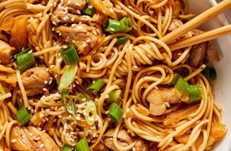 Honey Garlic Chicken Noodles