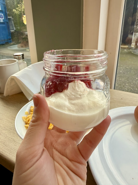 yogurt pot