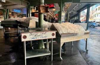 Slog AM: Money for Dow Constantine, Trump and Xi Do Nothing, and Vivian Says Goodbye to Seattle