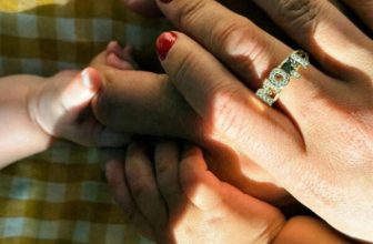 Millie Bobby Brown Puts Personalised Rings in the Spotlight as Searches Surge