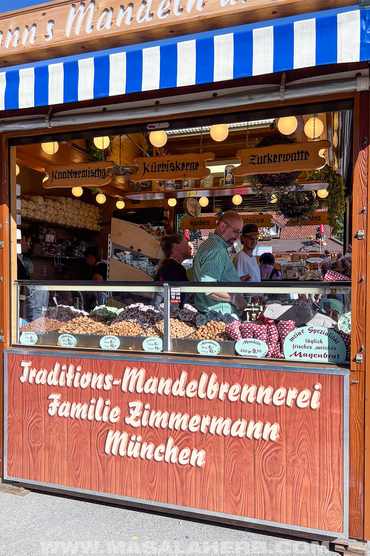 Roasted Almonds at the Oktoberfest