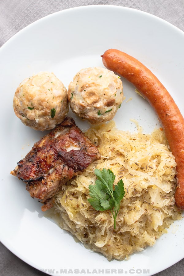 Semmelknödel with Sauerkraut, Sausage and Ribs
