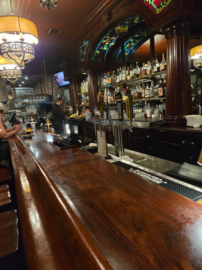 Service That Regulars Rave About