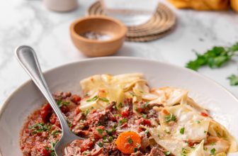 Slow-cooked beef ragù with cabbage pappardelle