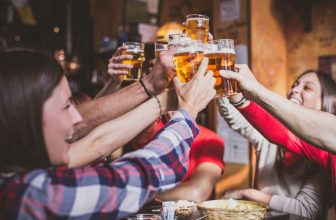 How to avoid freshers’ flu at university, and spot the warning signs of meningitis – UK Health Security Agency