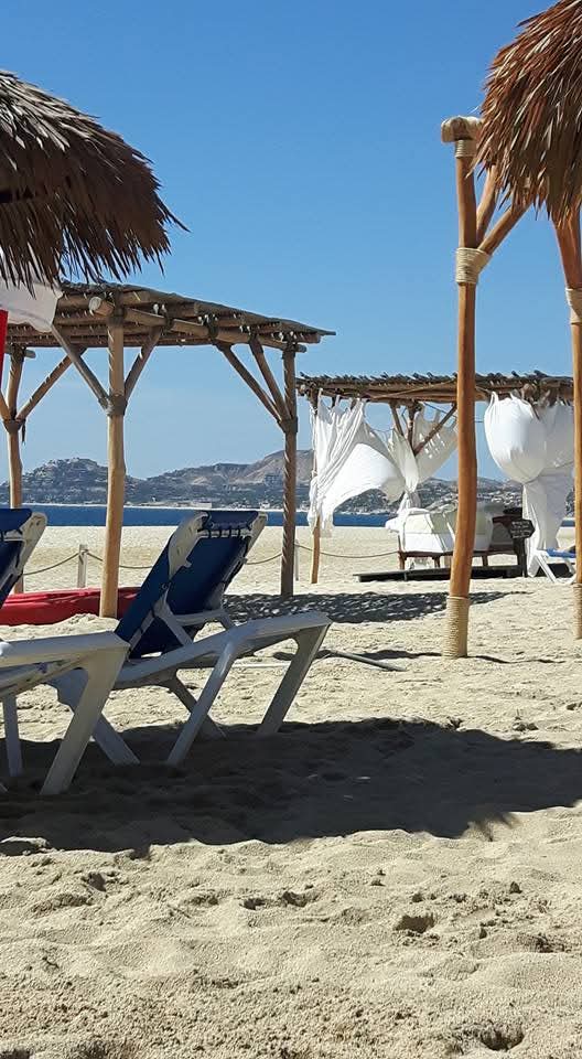 In Mexico you can choose your comfort level. Either relax by a beach or party into the night in Cabo San Lucas