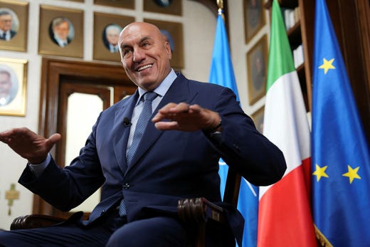 Italiens försvarsminister Guido Crosetto ska få råd av Mychajlo Fedorov i frågor som rör innovation och modern krigföring.