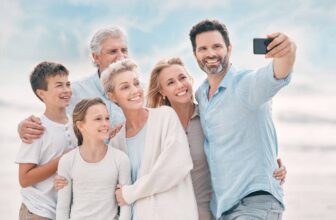 8 Family Photos That Look Brilliant on Canvas