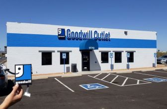 6 Sprawling Arizona Thrift Stores Where A Few Dollars Fills An Entire Cart