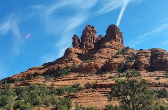 Longtime Visitors Say This Arizona Desert Town Is So Tourist-Ruined They Barely Recognize It