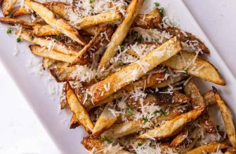 Air Fryer Garlic Parmesan Fries