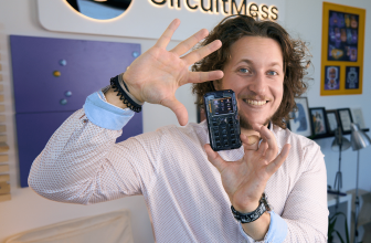 Robots-Blog | CircuitMess Launches MAKERphone 2.0 on Kickstarter — a Real 4G Phone You Build Yourself and Code with AI