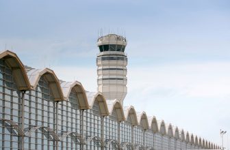 Feds Begin Leaving The Skies To AI In DC, Kick Off $875 Million Investment On SMART AI Tool