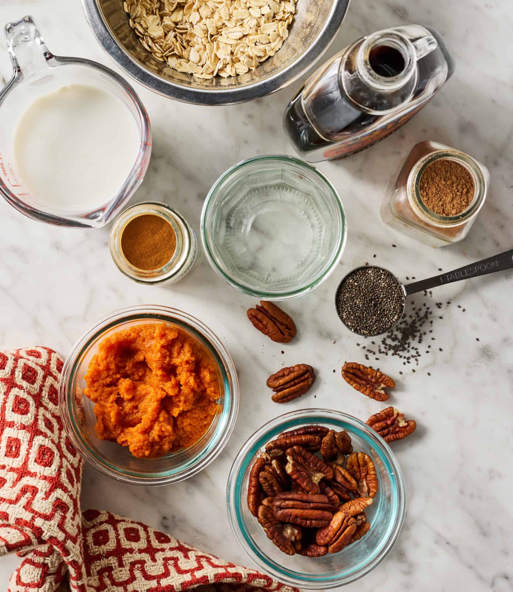 Pumpkin overnight oats recipe ingredients