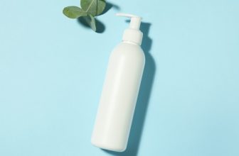 The Genius Rubber Band Trick That Makes Shampoo Last Longer